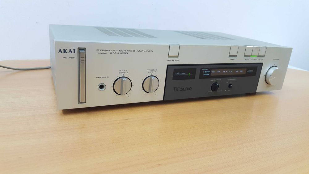 Wzmacniacz Akai AM-U210 Stereo  Japan