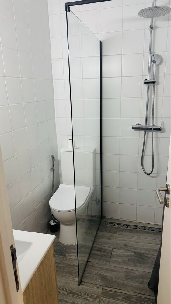 T1 Charmoso com Terraços, mobilado Sótão Amplo e Tudo Novo a estrear!