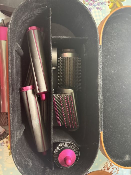 Dyson перша серія