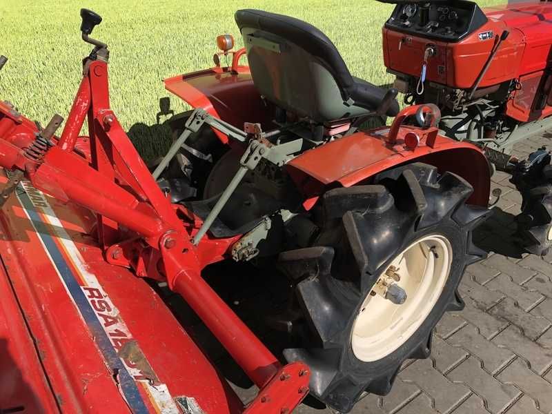 Traktorek Yanmar YM1401 z glebogryzarką
