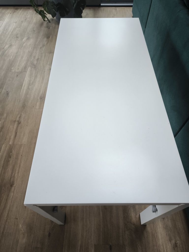 Biurko rosnące z dzieckiem Ikea