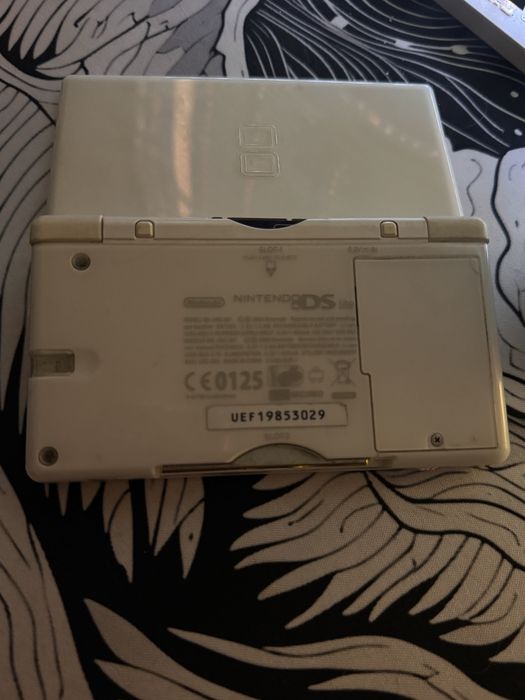 Nintendo DS Lite 2 штуки