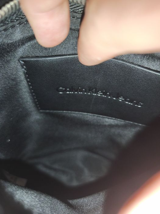 Calvin Klein Mala Tiracolo Preta .