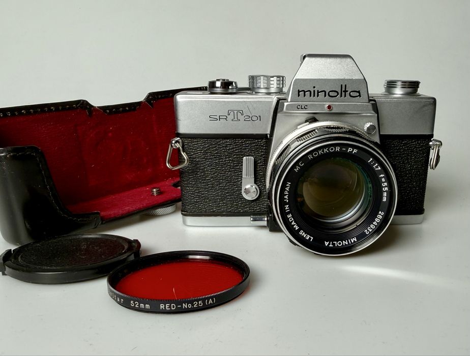 Плівкова Minolta Srt201 з Minolta MC Rokkor-pf 55/1.7 та фільтром