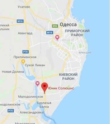 Будівля на фасаді дороги під комерційну діяльність: магазин, СТО, тощо