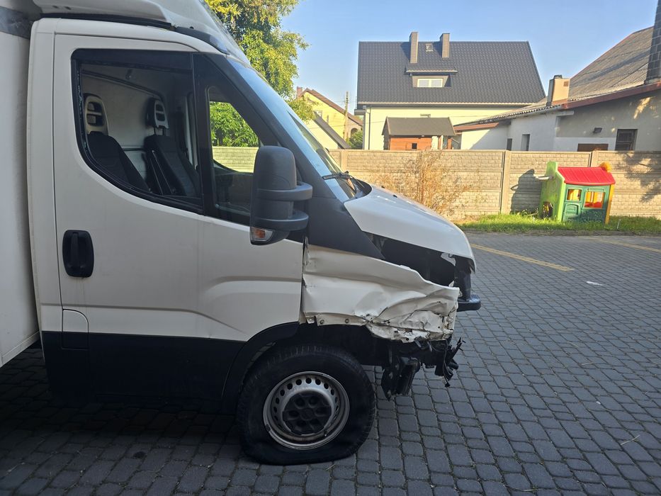 Iveco 35s17 kontener winda  automat 3.0