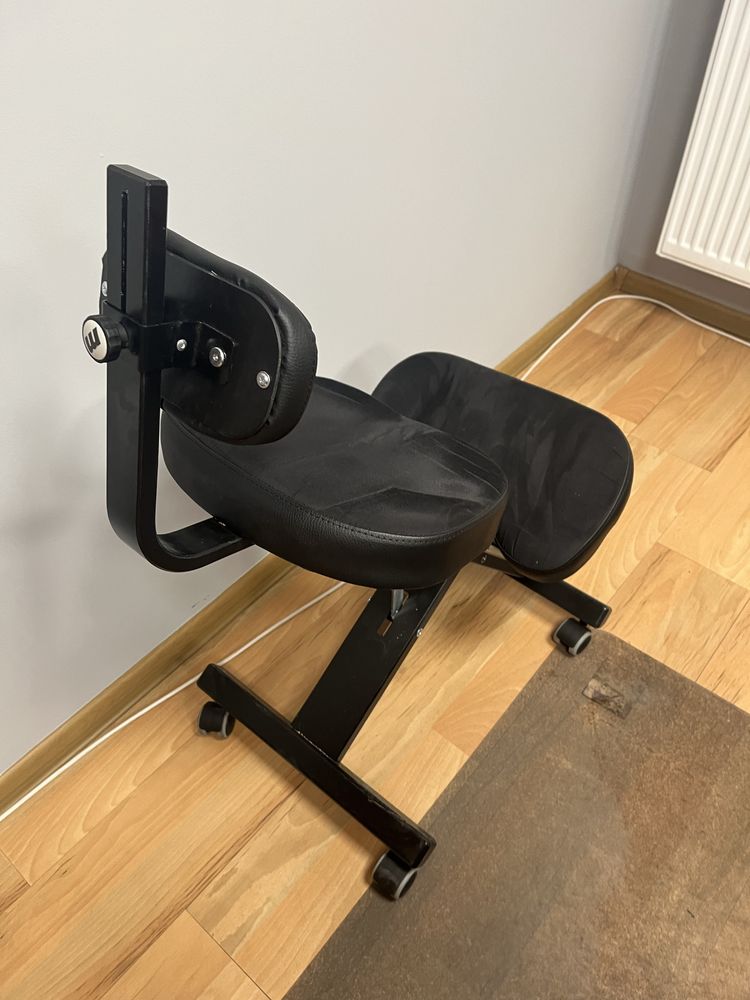 Klękosiad-krzesło do biura