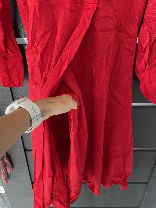 Sukienka swiateczna elegancka czerwona h&m 36