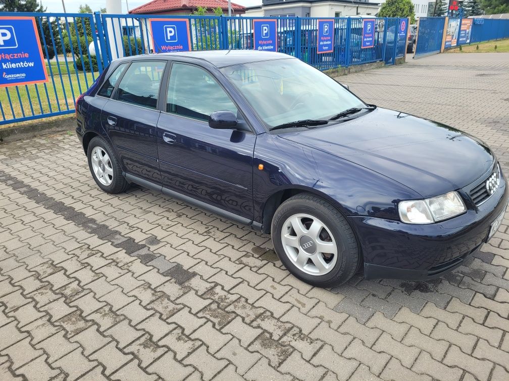 Sprzedam Audi A3 1.6
