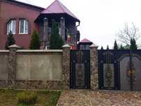Продається напів особняк, на Виноградівщині.