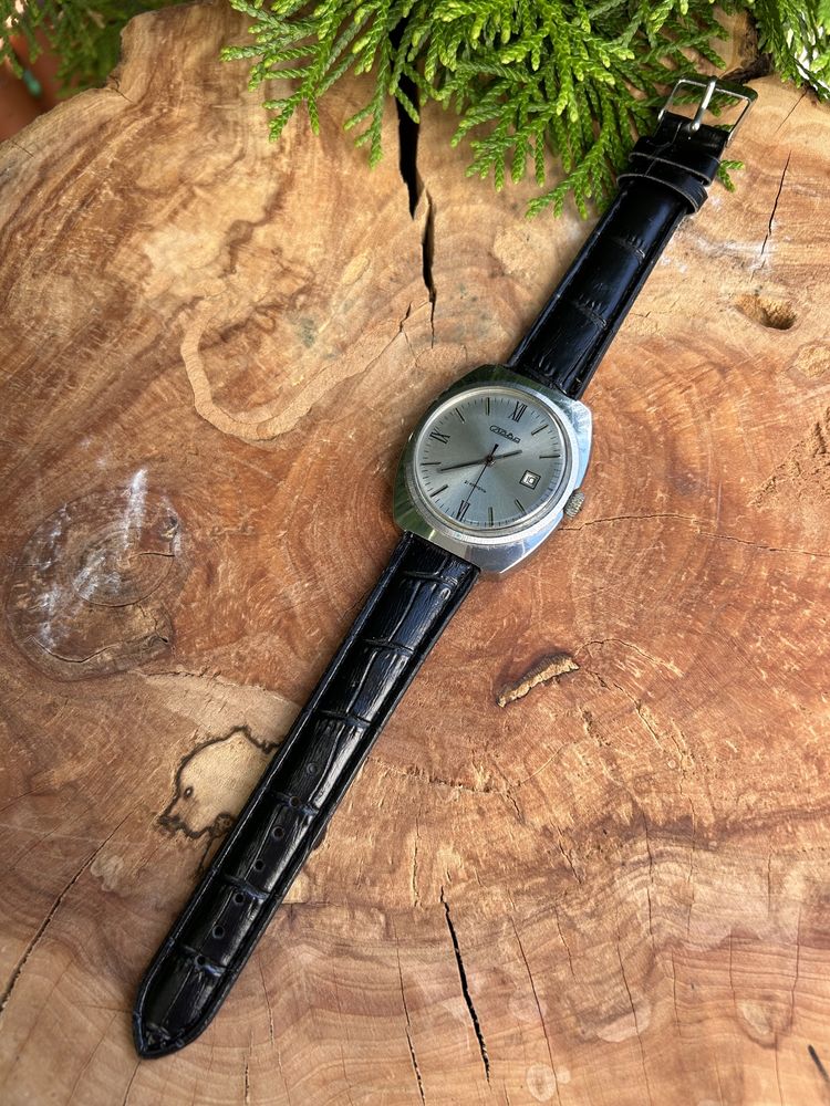 Stary radziecki zegarek Slawa