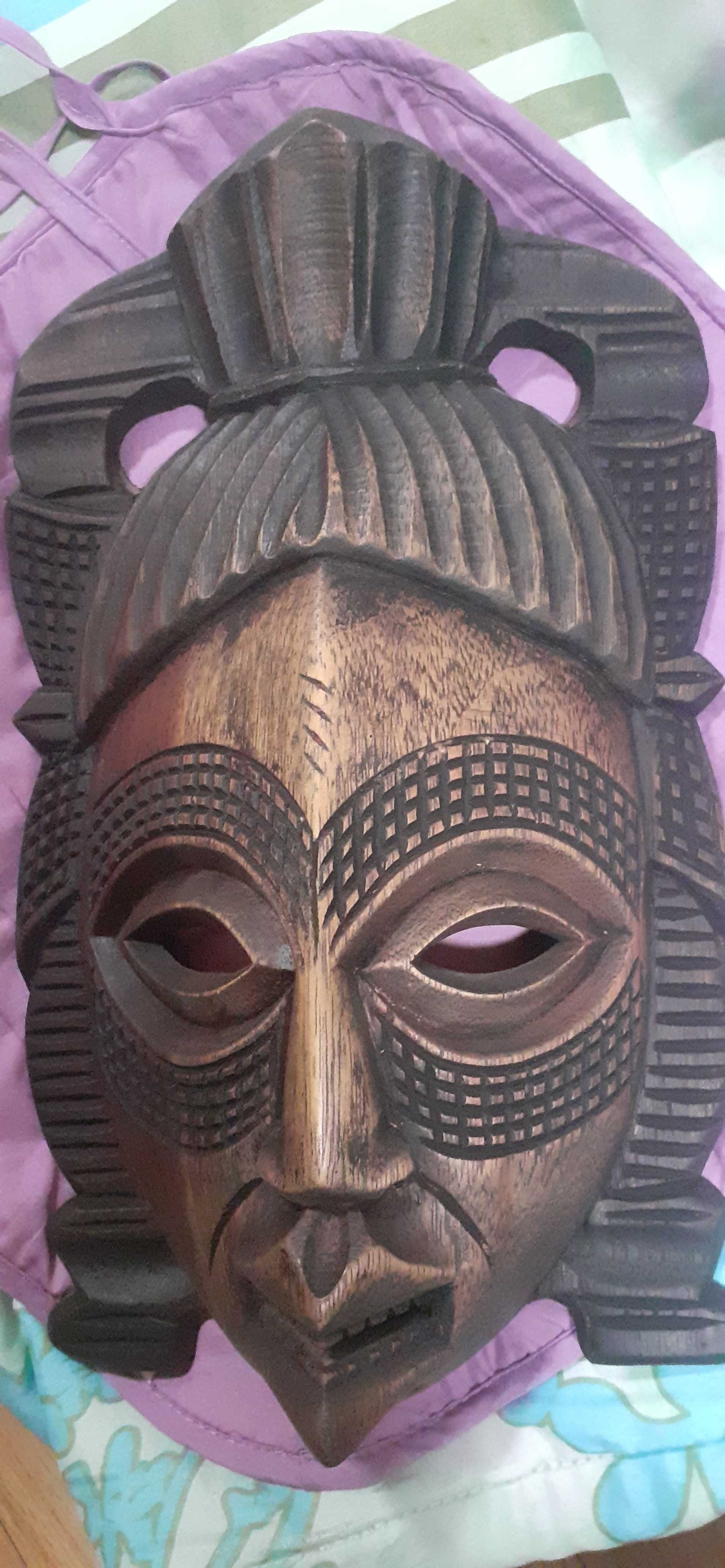 Máscara Africana artesanal