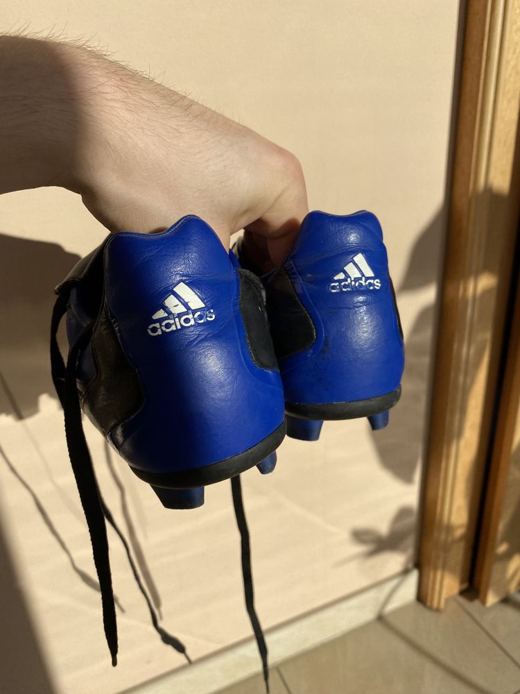 Buty piłkarskie adidas