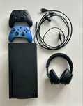 Konsola xbox seria X 1TB + 2 pady + słuchawki