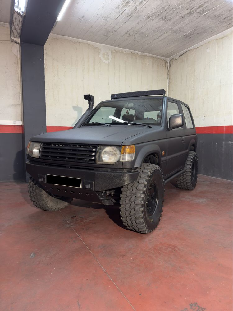 Mitsubishi Pajero 2.5