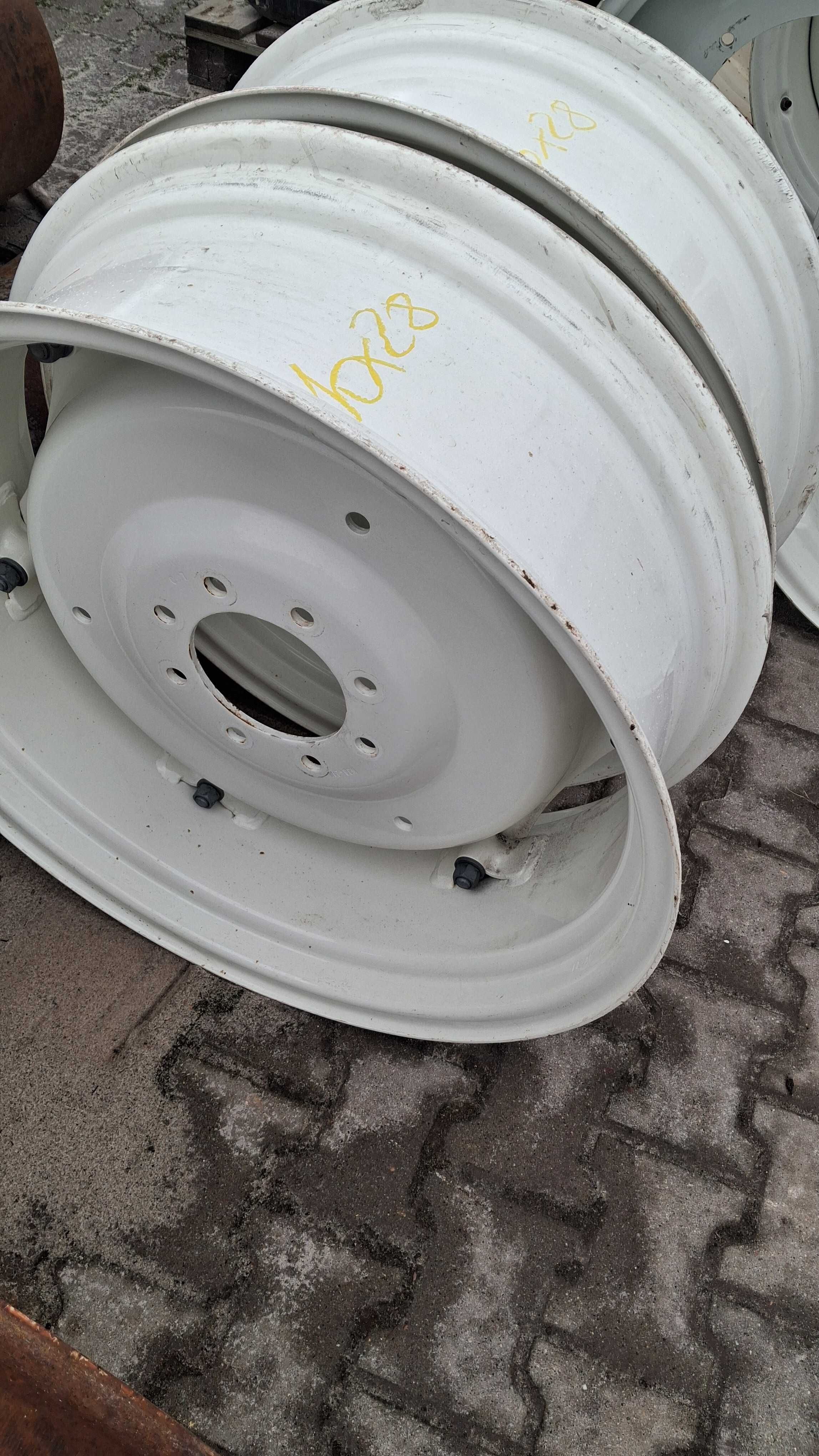 Felgi New Holland 10x28 320/85r28 12.4r28 280/85r28 11.2r28 360/70r28