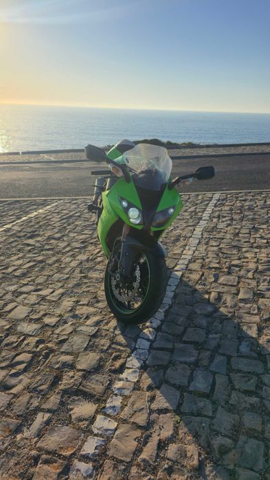 Kawasaki NINJA ZX10R 2008