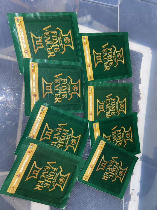 8 saquetas de cromos Fome de Vencer