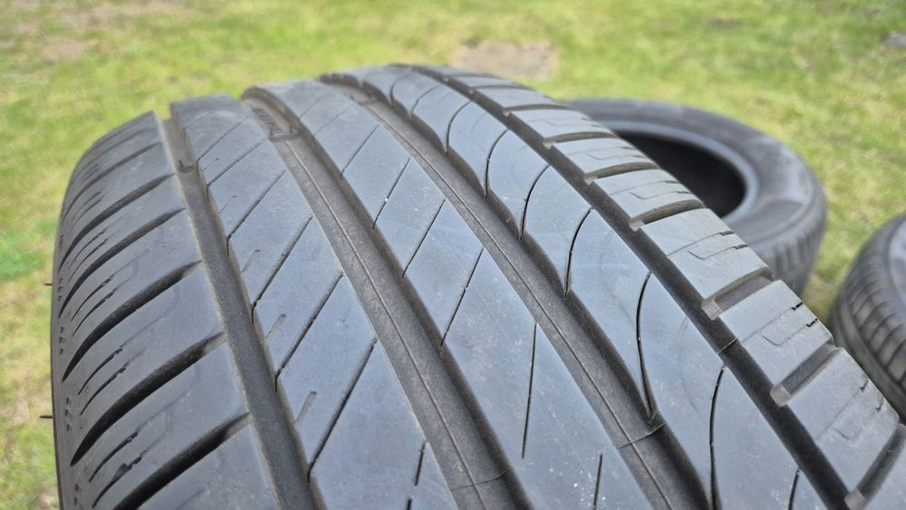 Opony letnie Kleber Dynaxer Suv 225/60/R17 99V