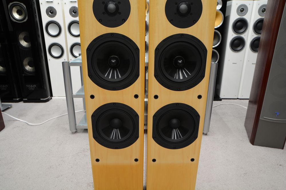 Kolumny Głośnikowe podłogowe stereo EPOS M22i w świetnym stanie!