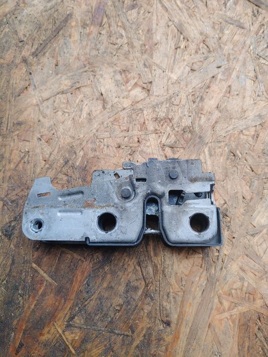 Zamek maski skoda fabia 2 zamek pokrywy silnika skoda fabia 2 lift