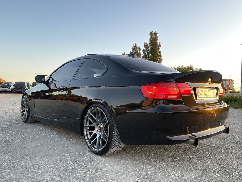 Продам бмв е92 335i