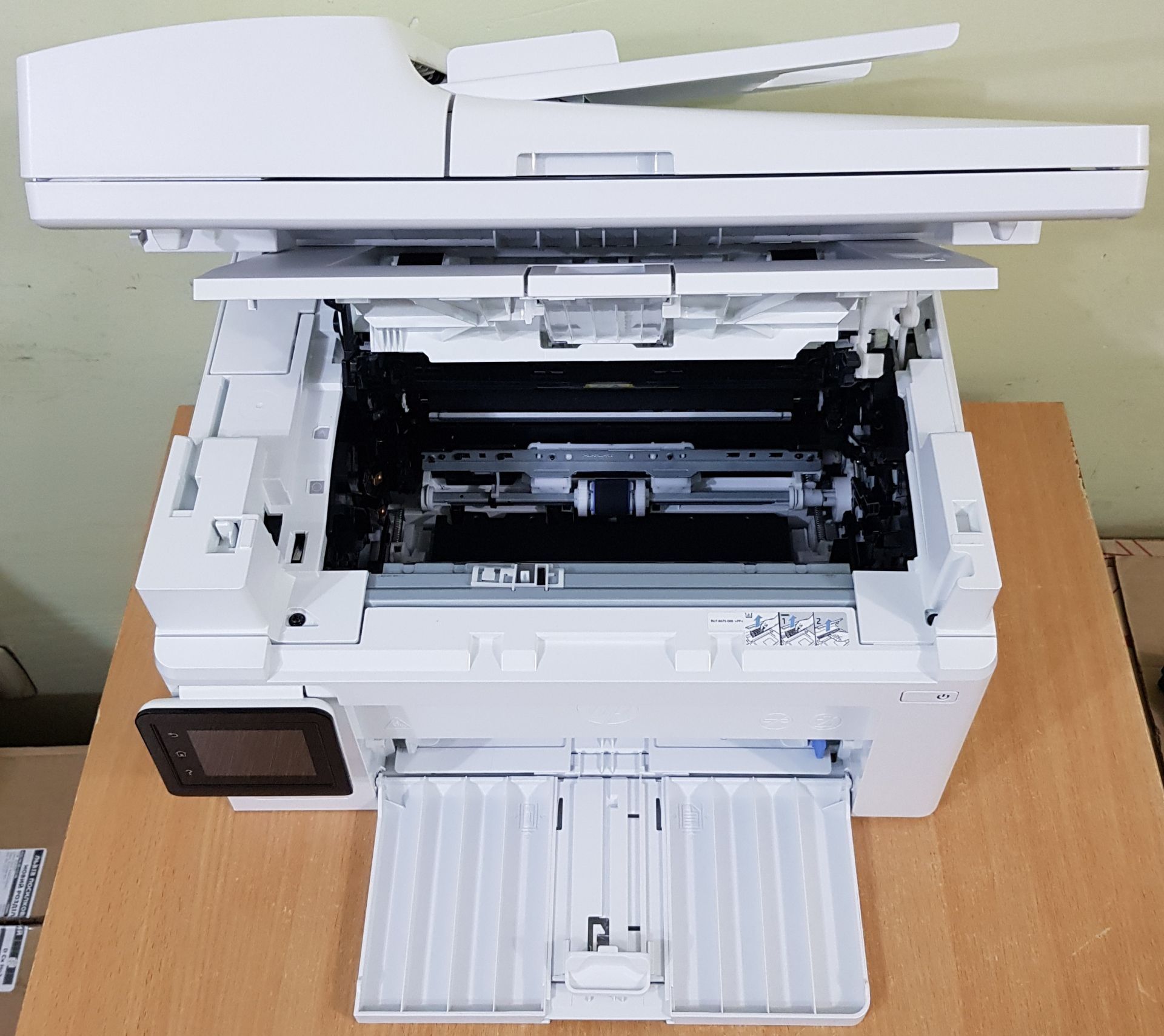 МФУ HP LaserJet Pro M130fw