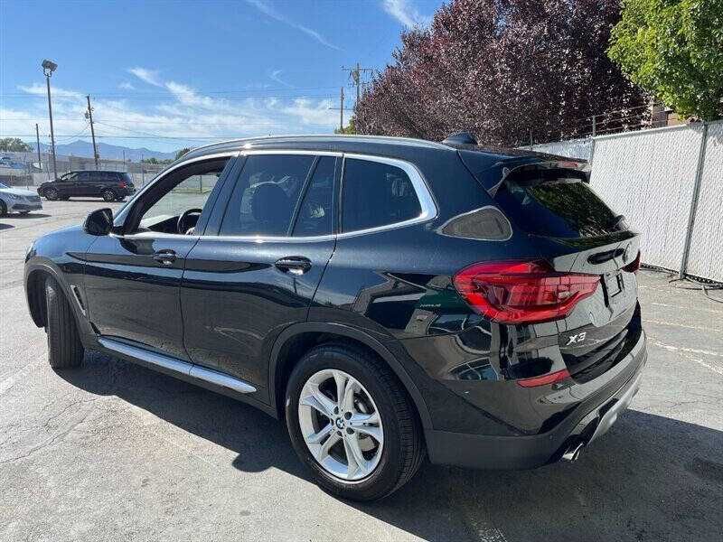 2021    BMW    X3