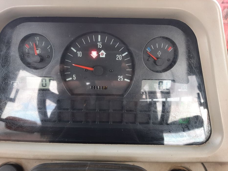 Massey Ferguson 5445 z turem