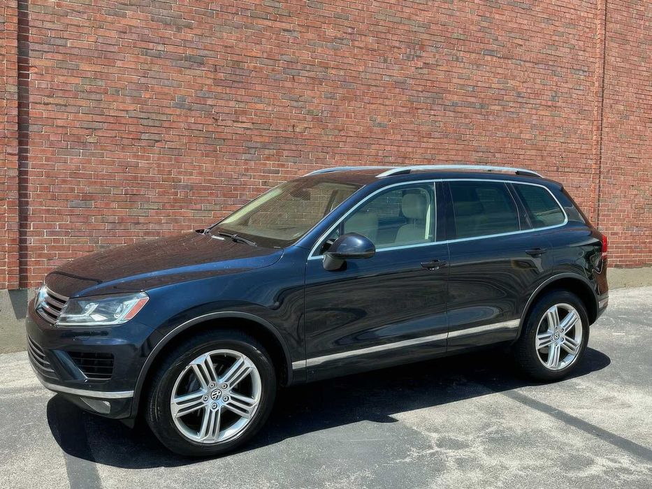 Volkswagen Touareg Executive      2015