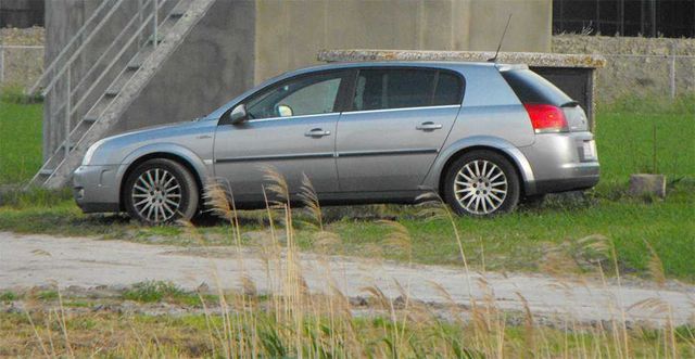 Opel Signum 1.9CDTI automat uszkodzony po wypadku