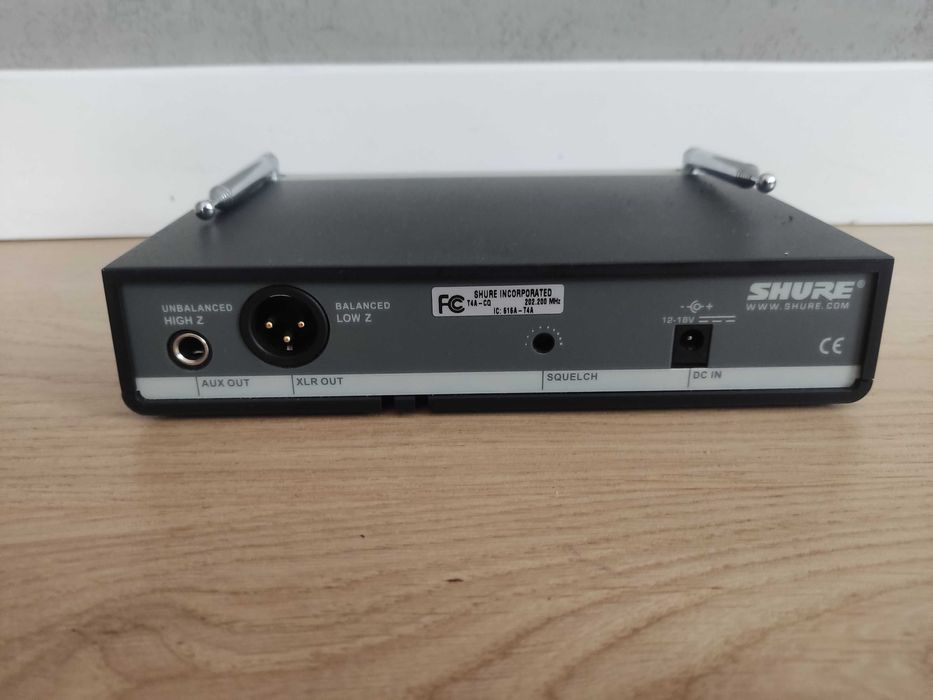 System bezprzewodowy Shure T4A-CQ plus mikrofon bezprzewodowy T1-CQ