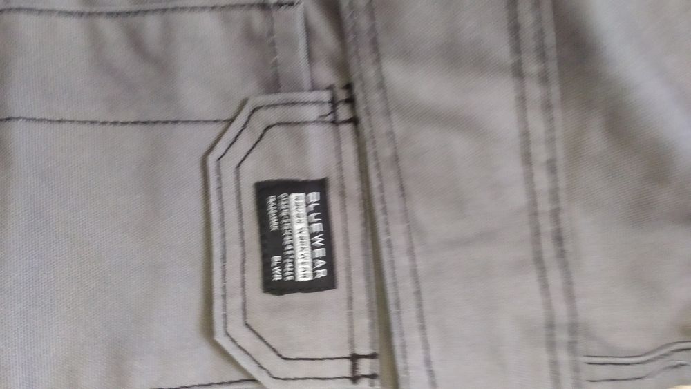 Продам брюки рабочие размер 52