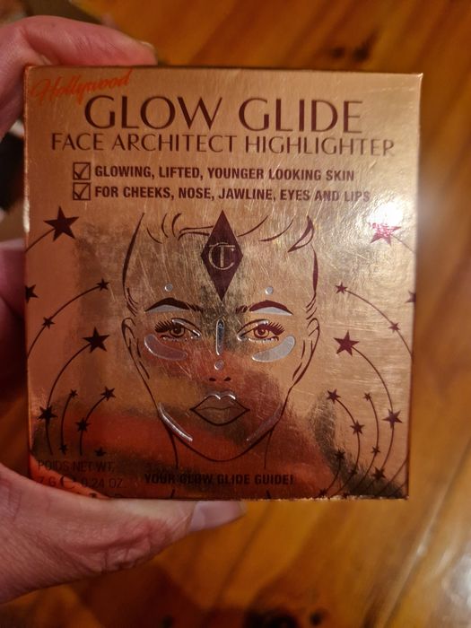Charlotte tilbury, iconic, glowish