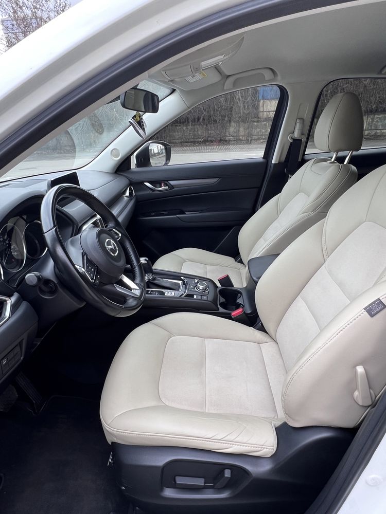 Продам Mazda CX-5 Turing 2017 року в ідеальному стані