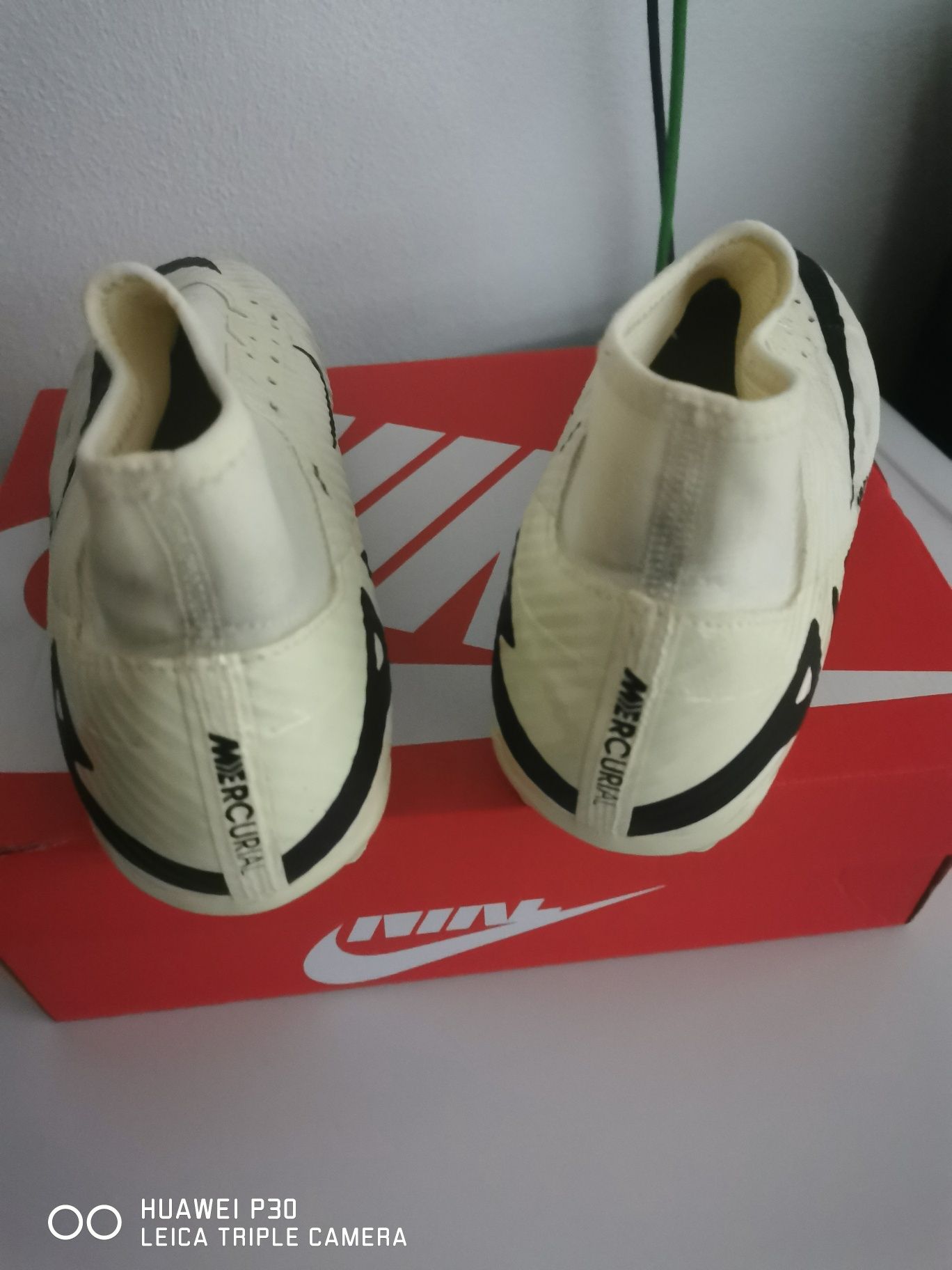 Chuteiras Nike Mercurial Air