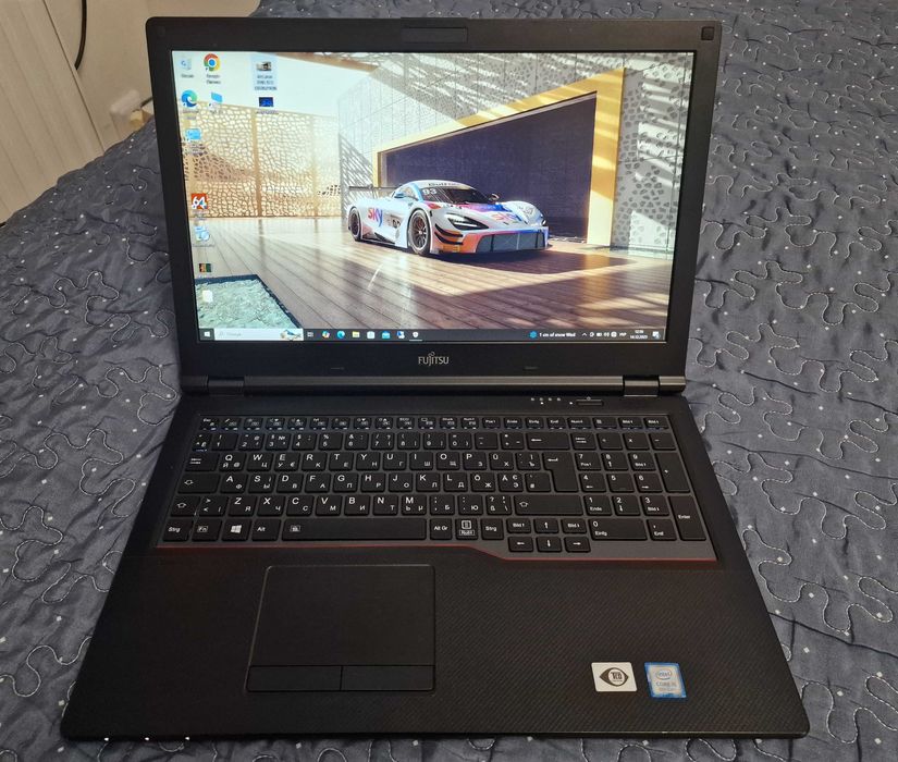 Fujitsu 15 E559/IPS/Core i5-8265U/8Гб.DDR4/SSD256GB/UHD620 2GB