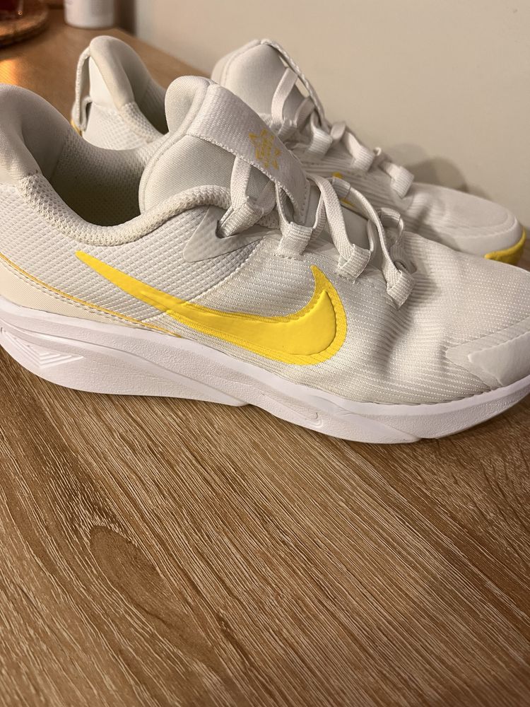 Buty  Nike Runner