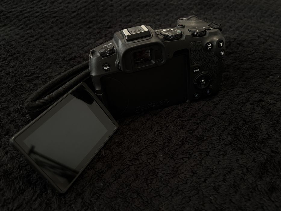 Canon RP + RF 50mm F1.8 + 2 Baterias