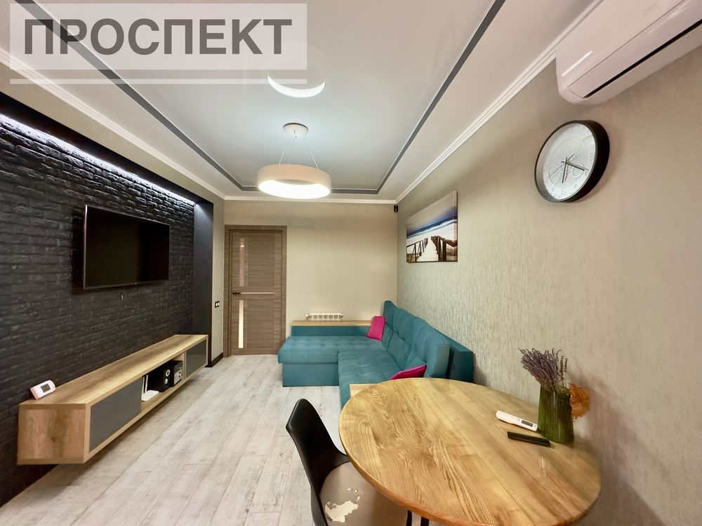 Продам 1 кімн. квартиру вул. Харківська ( ЖК « Зарічний). Вид на річку