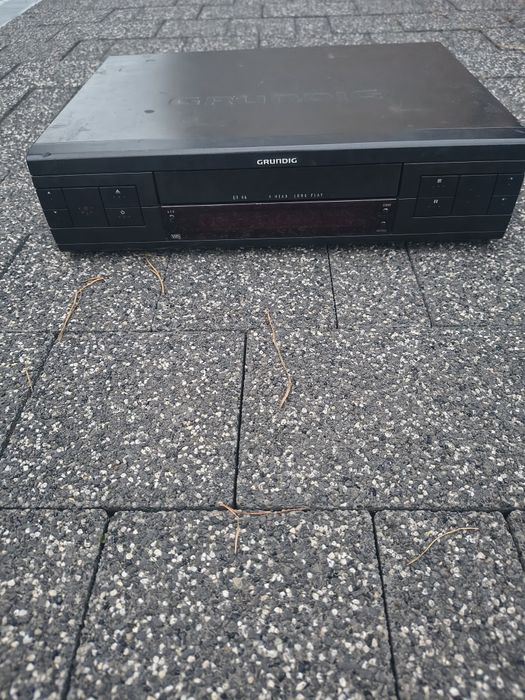 Magnetowid Grundig GV46