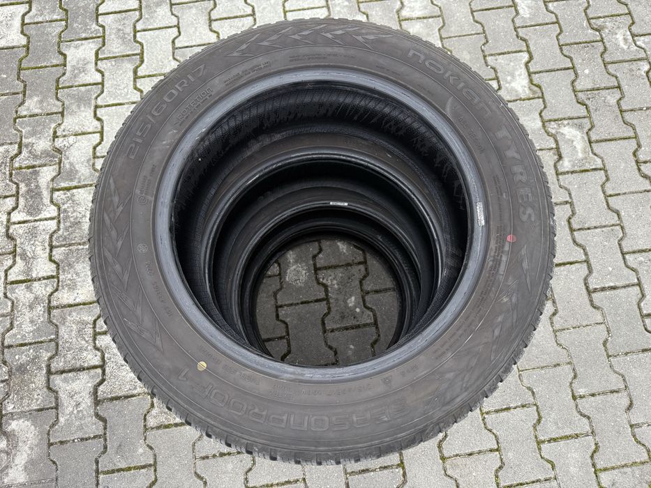 4 pneus 215/60 r17 semi novos