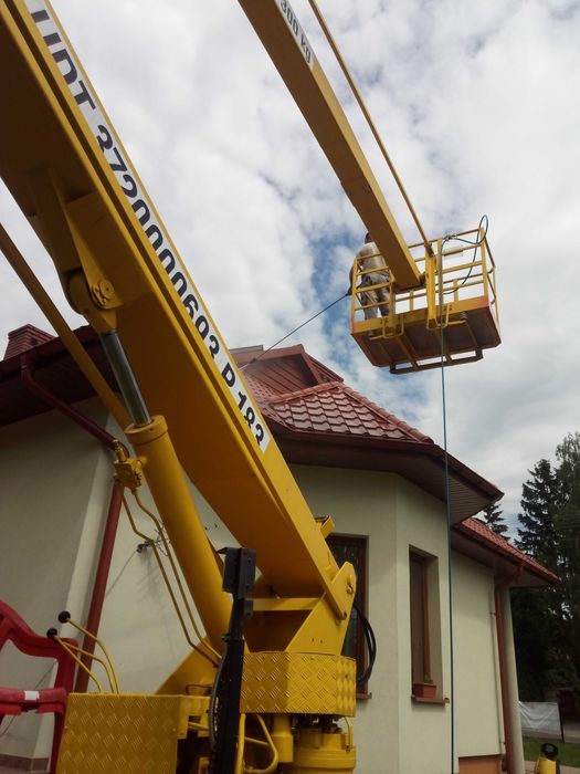 Podnośnik koszowy, wycinka drzew, czyszczenie rynien, mycie dachów