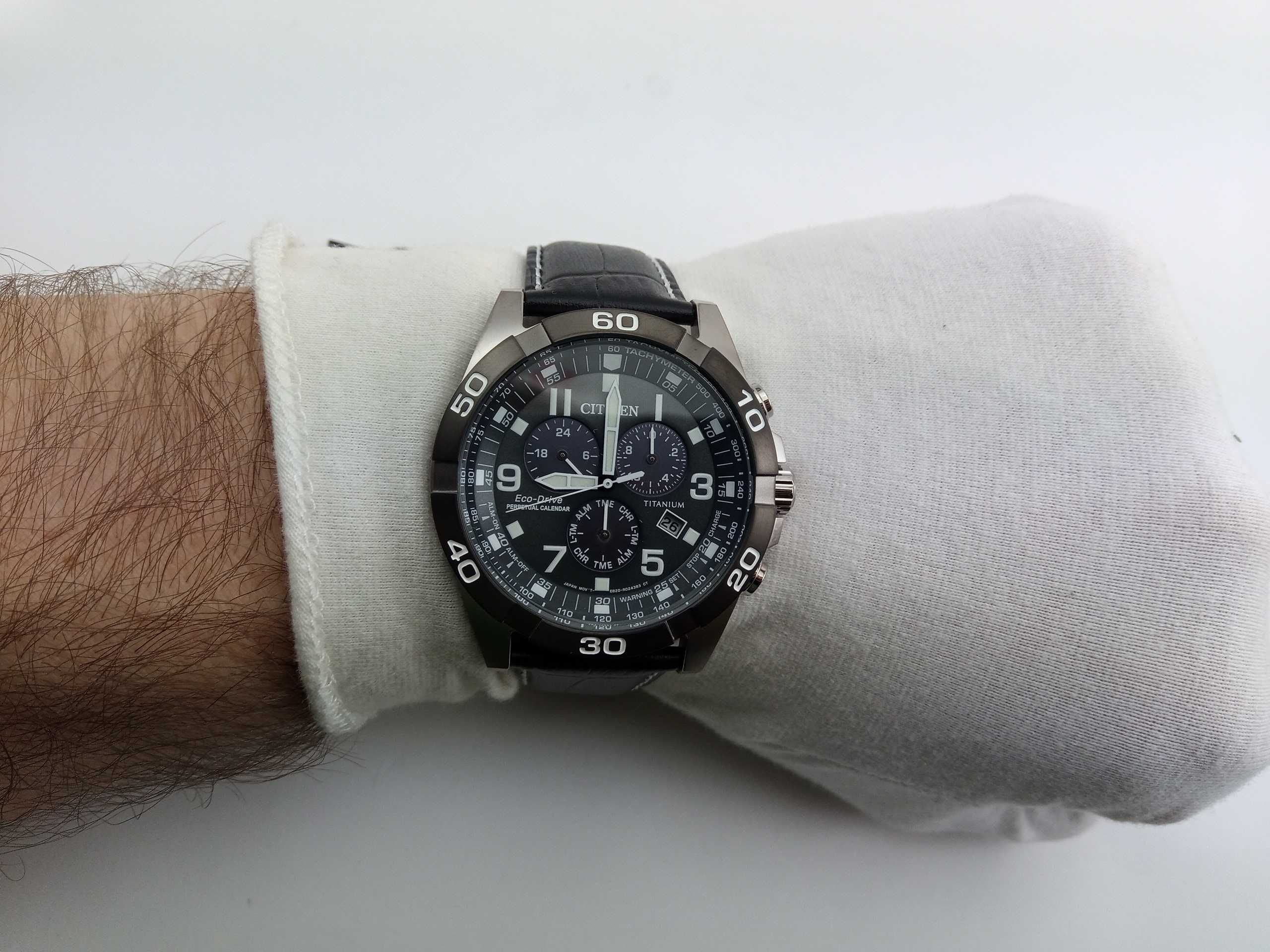 Мужские титановые часы Citizen BL5558-15H вечник, будильник, хронограф