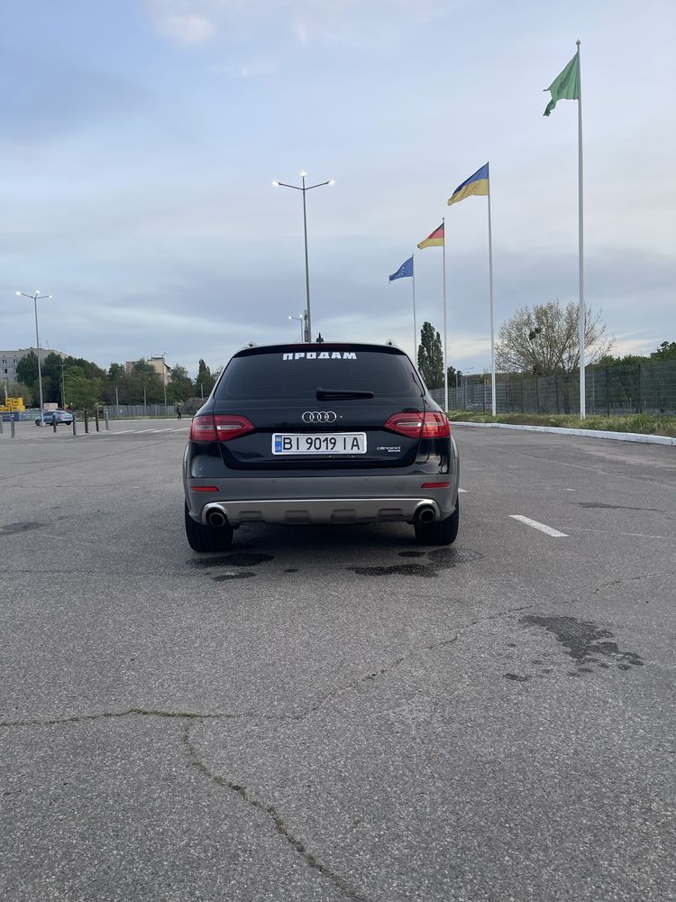 Audi a4 allroad 2012