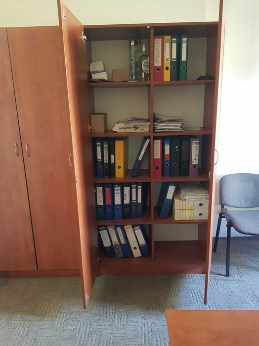 Zestaw biurowy szafy plus blaty biurowe stan idealny