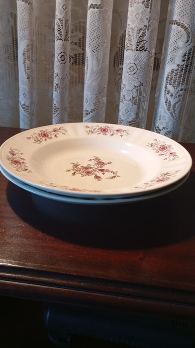 Conjunto de 2 pratos