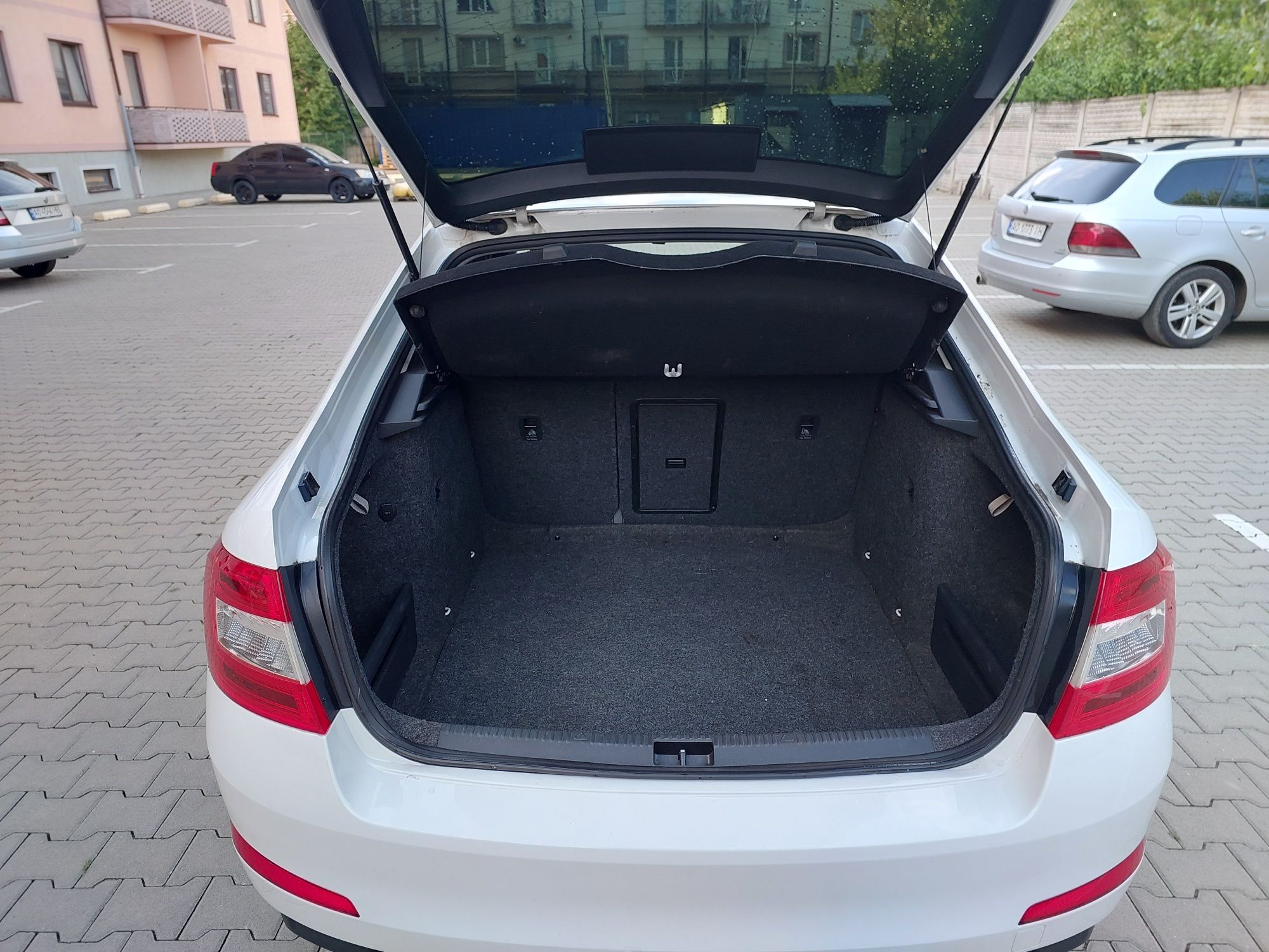 Škoda Octavia 1.6 тді