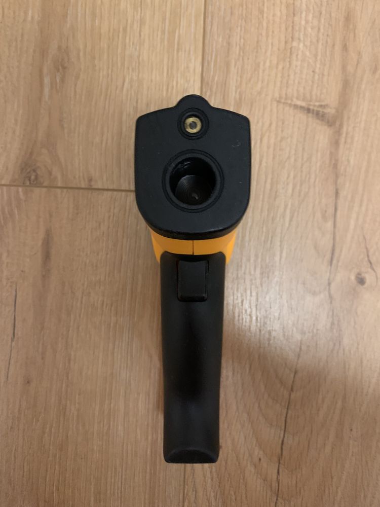 Пірометр BENETECH GM900 -50°C ~ 950°C
