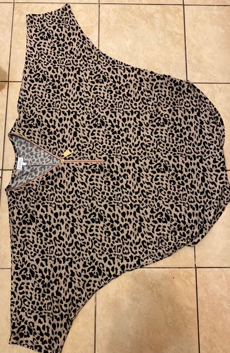 Женский Модный свитерок с принтом размер xl